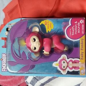 Fingerlings Bella New